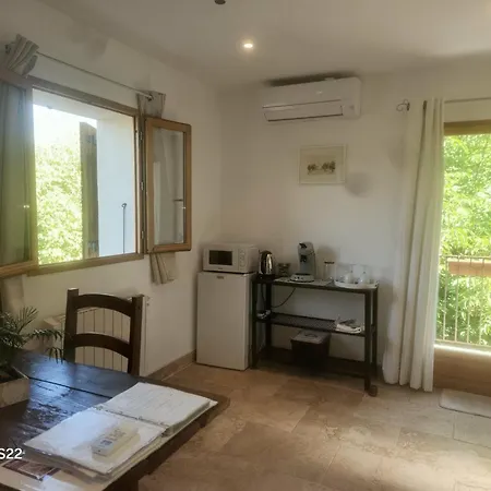 Bed and breakfast Les Lauriers Indépendante Avec Terrasse Privée Moustiers-Sainte-Marie